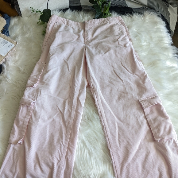 Tommy Hilfiger Wide Leg Cargo Cords - Picture 15 of 16